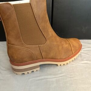 Stylish Brown Ankle Women Boots NEW IN BOX Size 11